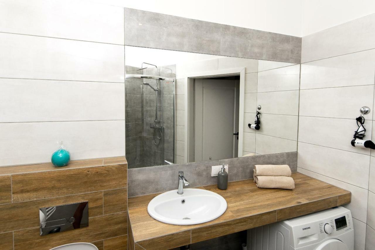 Blue Apartment Old Town Air Condition P4You Pl คราคูฟ ภายนอก รูปภาพ