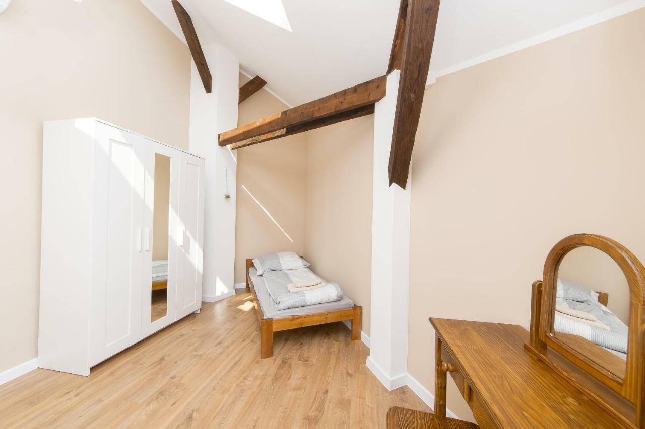 Blue Apartment Old Town Air Condition P4You Pl คราคูฟ ภายนอก รูปภาพ