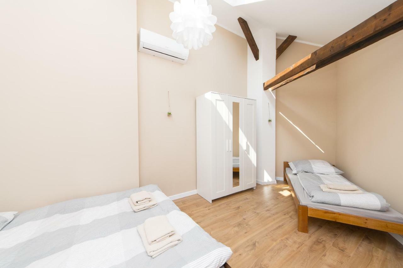 Blue Apartment Old Town Air Condition P4You Pl คราคูฟ ภายนอก รูปภาพ